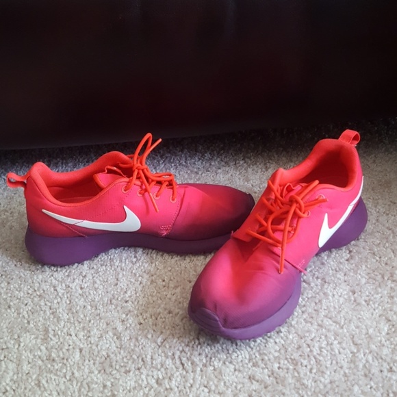 Shoes - Picture 3 of 6